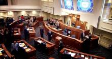 A gambling bill allowing a lottery, previously approved by the House, died Thursday when the session closed. The Senate voted down the bill April 30, then tabled the issue, but never had a re-vote. For a FREE sub to GGB…